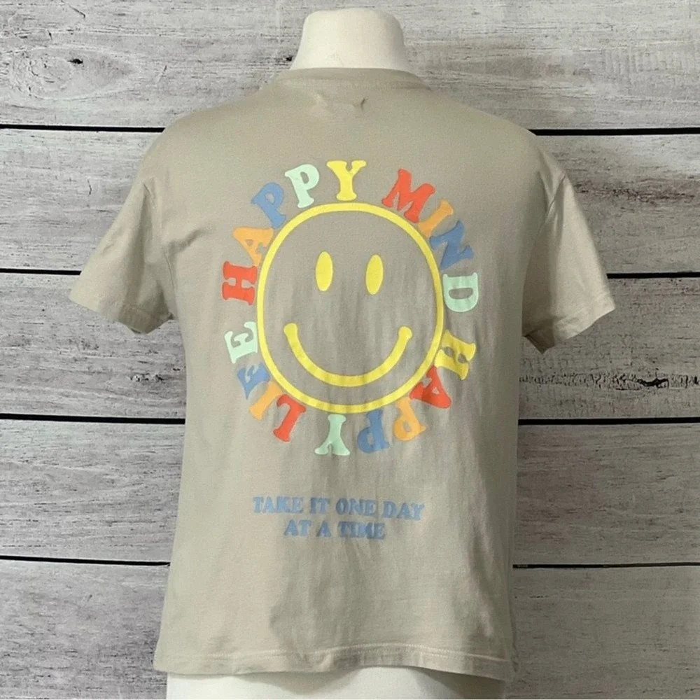 Brooklyn Cloth Boys Happy Mind Smiley Face Graphic Tee Tan Beige Large L